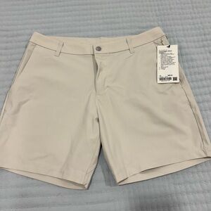 Lululemon Athletica Men's Tan Flat Front Shorts 7” inseam